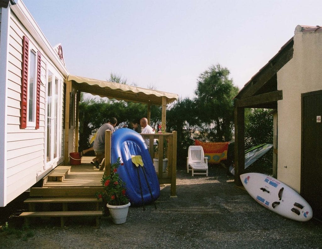 Sea Sand Sun Campingplatz: mobilheim mit boot