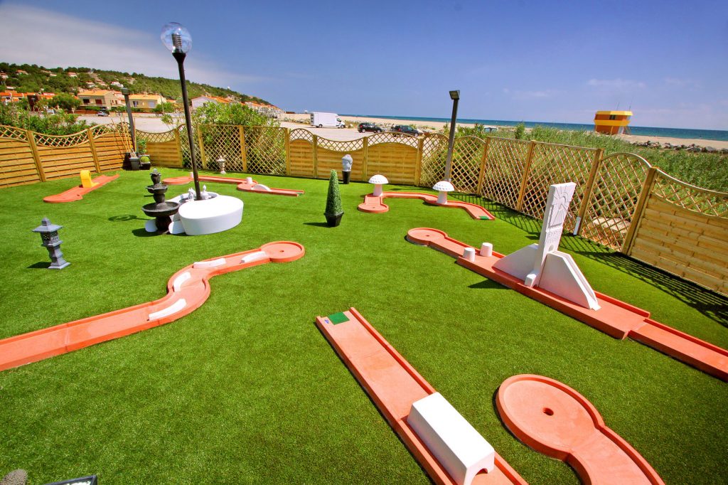 Mer Sable Soleil Campsite: Mini Golf1