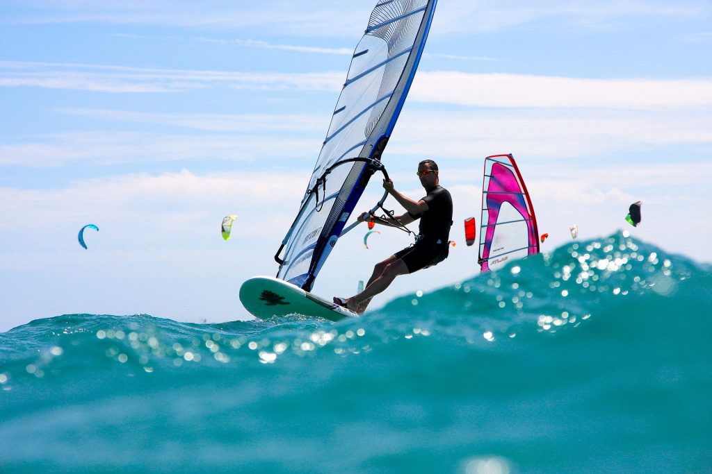 Windsurf au camping dans l'Aude